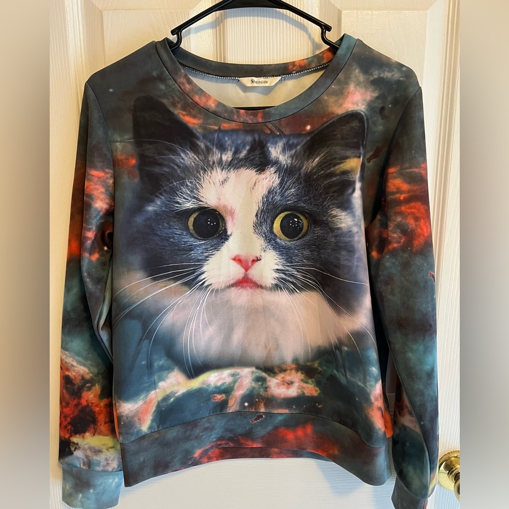 Adorable cat galaxy sweater